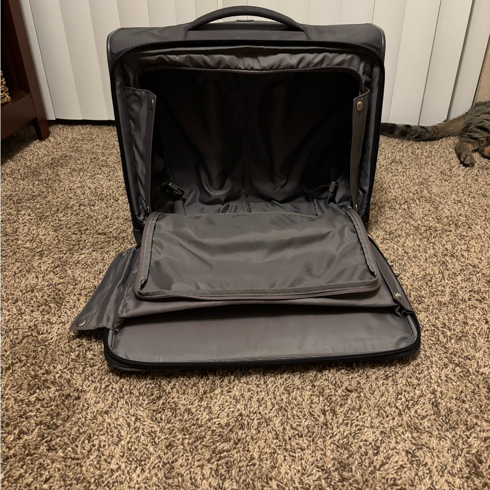 SAMSONITE Computer Work Travel Suitcase - Picture 12 of 16